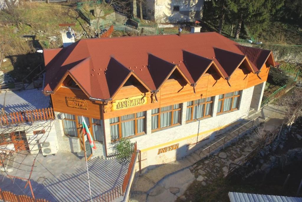 Duvaro Guesthouse Raduil ภายนอก รูปภาพ