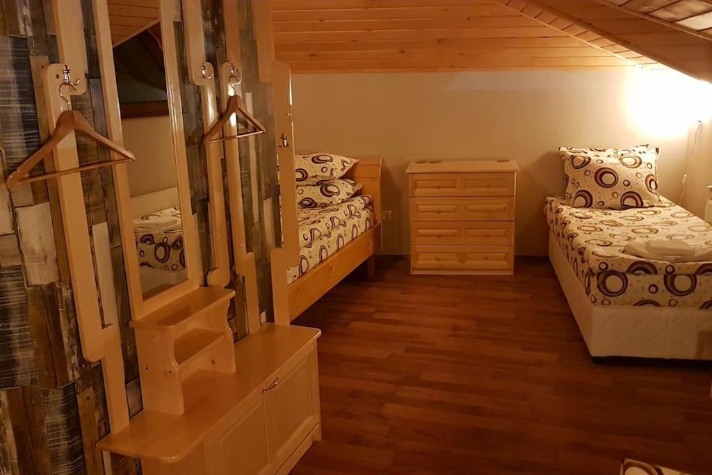 Duvaro Guesthouse Raduil ภายนอก รูปภาพ